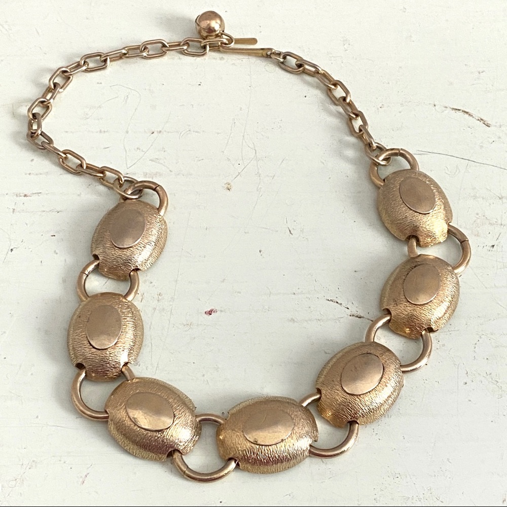 Vintage Gold Tone Statement Minimalism Necklace